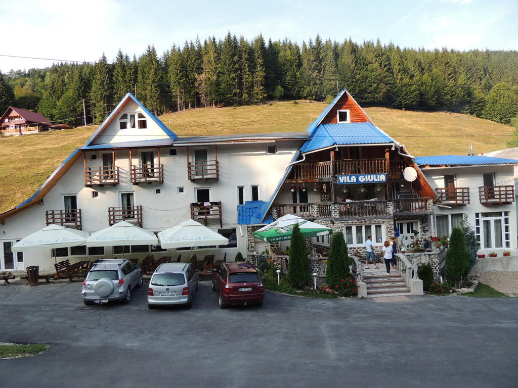 Vila Giulia Arieşeni Exteriör bild